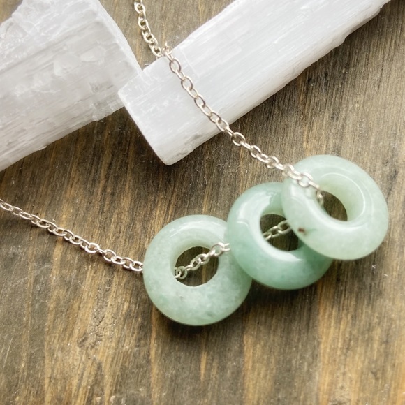 Alquimia Jewelry - STERLING SILVER AVENTURINE TRINITY DONUTS NECKLACE